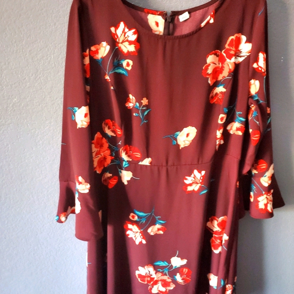 DRESS